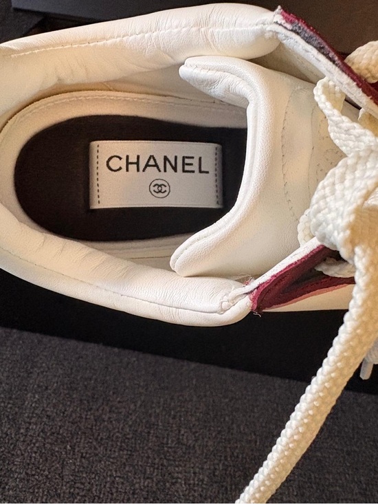 CHANEL White & Burgundy CC Logo Leather Sneakers - Picture 3 of 3